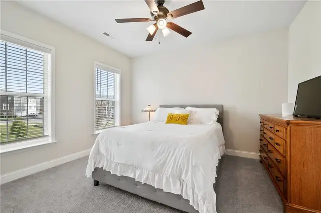 307 Harlequin Street gallery image 21