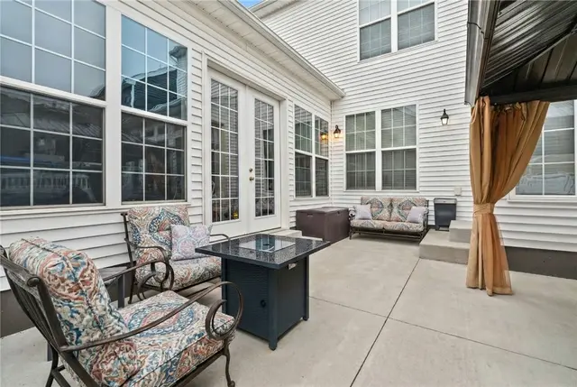 307 Harlequin Street gallery image 35
