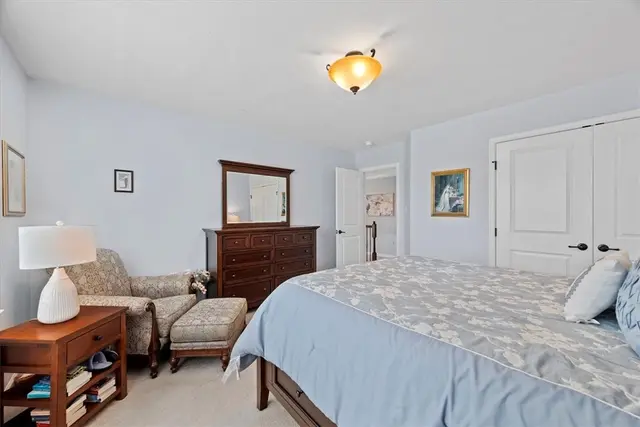 307 Longmore Drive gallery image 11