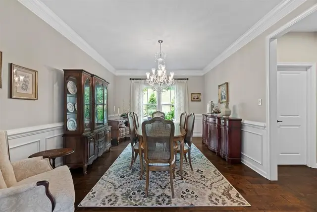 307 Longmore Drive gallery image 46