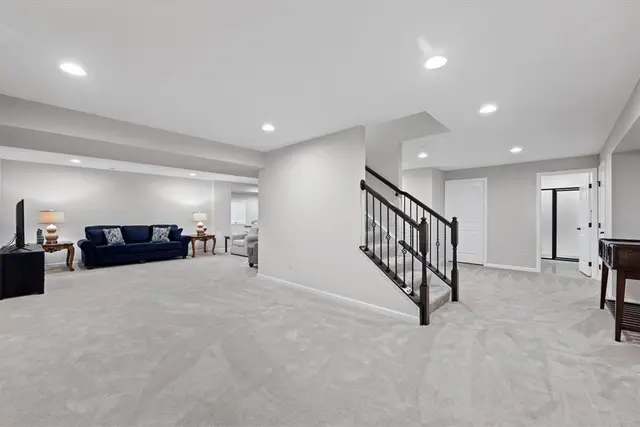 307 Longmore Drive gallery image 47