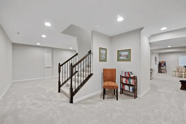 307 Longmore Drive gallery image 49
