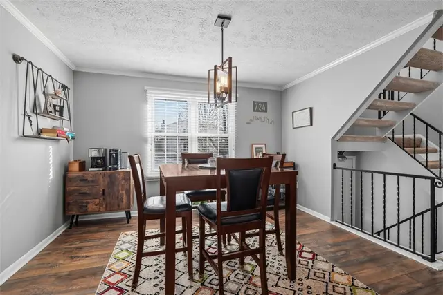 3073 Meadow Brook Ct gallery image 10