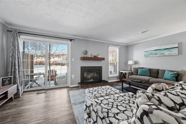 3073 Meadow Brook Ct gallery image 13