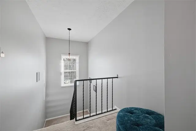 3073 Meadow Brook Ct gallery image 17