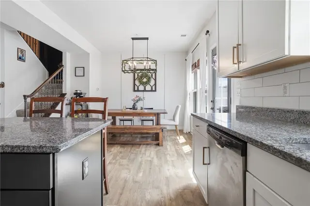 308 Cross Creek Drive gallery image 30