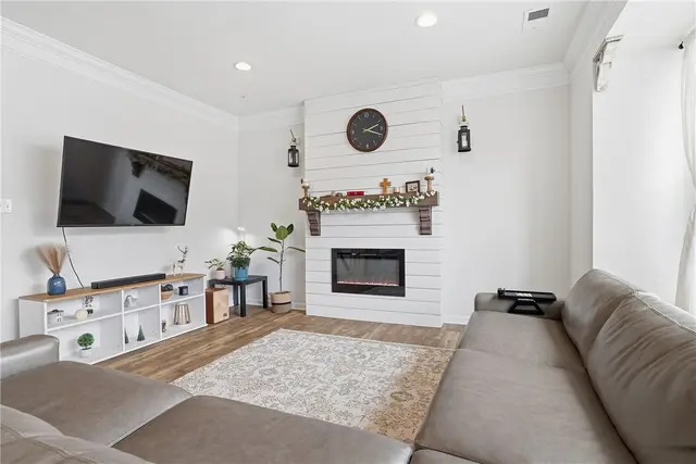308 Cross Creek Drive gallery image 38