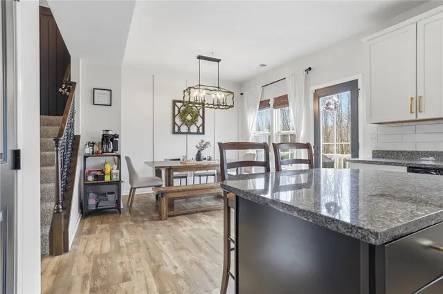 308 Cross Creek Drive gallery image 39