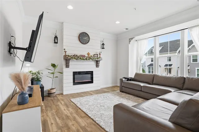 308 Cross Creek Drive gallery image 44