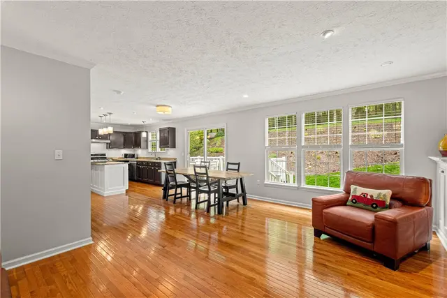 308 Fox Meadow Dr. gallery image 25