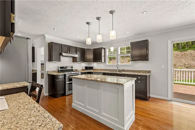 308 Fox Meadow Dr. gallery image 32