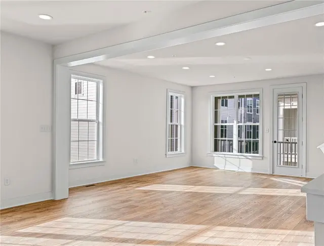 308 Frederick Way gallery image 22