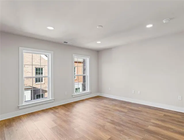 308 Frederick Way gallery image 27