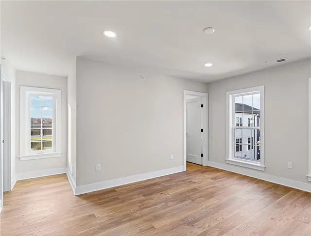 308 Frederick Way gallery image 41