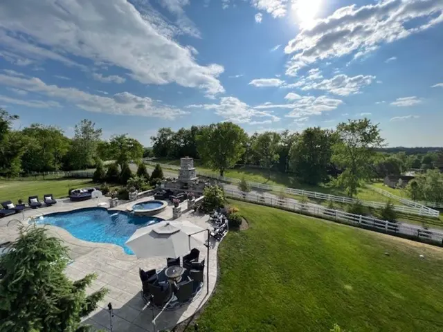 308 Groomes Court gallery image 3