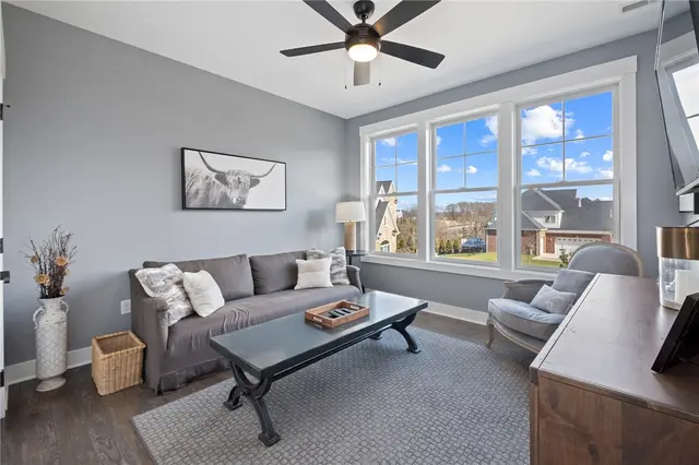 308 Groomes Court gallery image 17