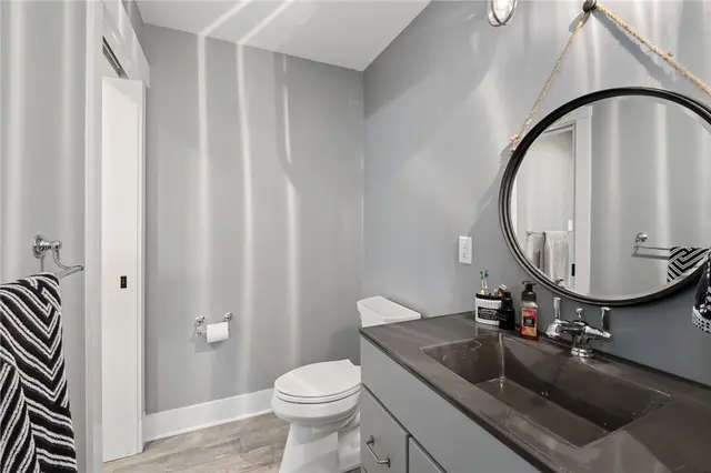 308 Groomes Court gallery image 27