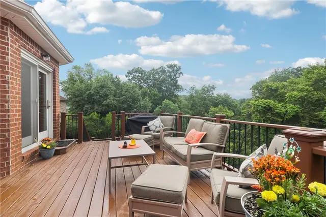 308 Heather Hill Drive gallery image 9
