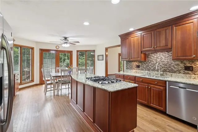 308 Heather Hill Drive gallery image 10