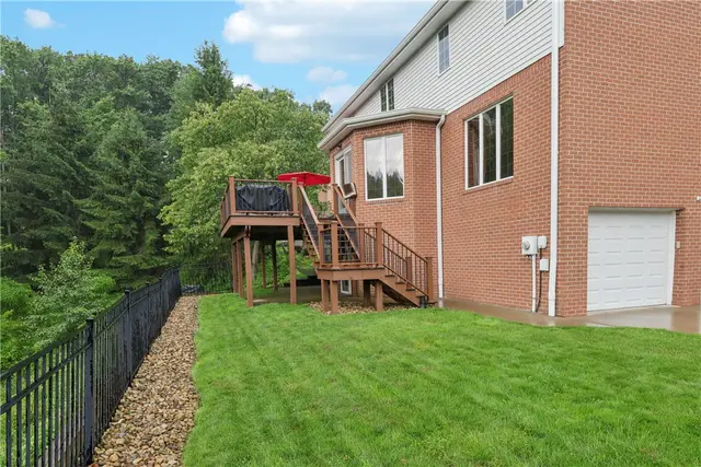 308 Heather Hill Drive gallery image 15
