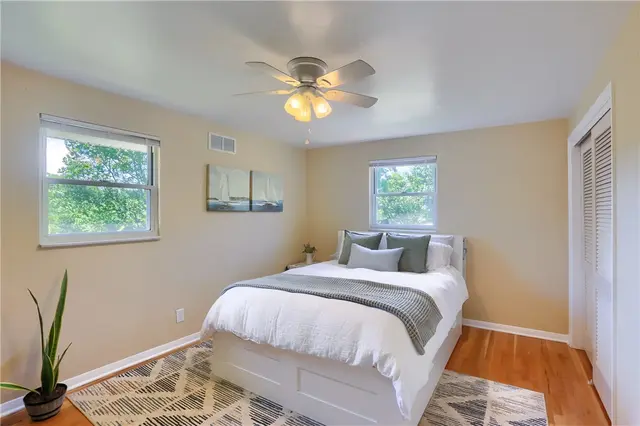 308 Holiday Drive gallery image 12