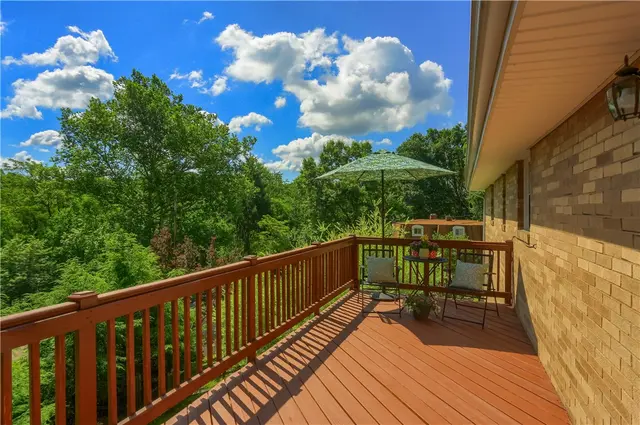 308 Holiday Drive gallery image 22