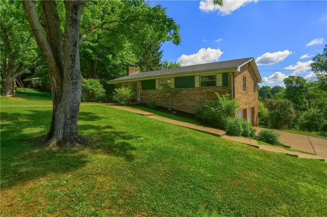 308 Holiday Drive gallery image 26
