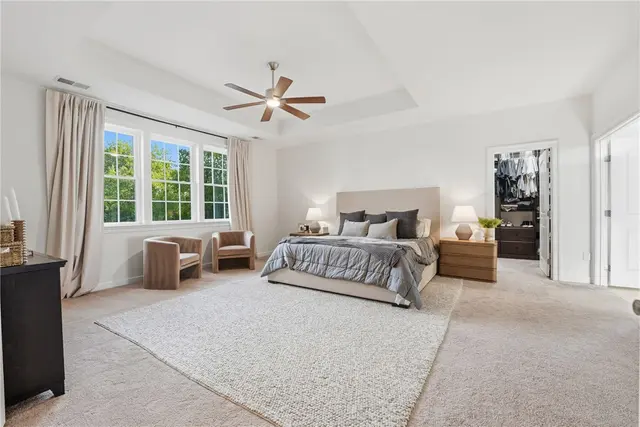 308 Longmore Drive gallery image 6