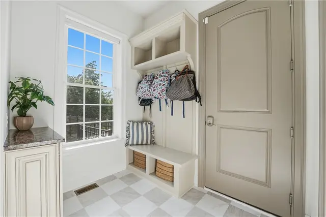 308 Longmore Drive gallery image 12