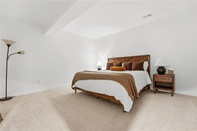 308 Longmore Drive gallery image 36