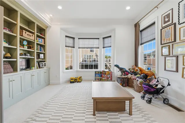 308 Longmore Drive gallery image 45