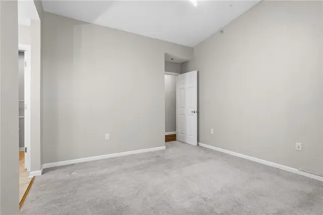 308 Sonie Dr gallery image 13