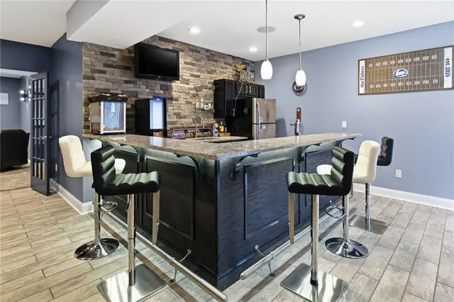 309 Dirkshire Ct gallery image 35
