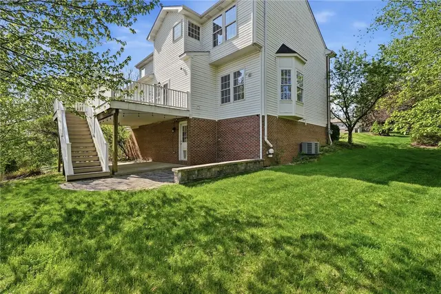 309 Londonberry Ct gallery image 18