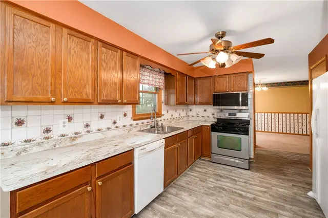 309 Quail Ridge Ct gallery image 9