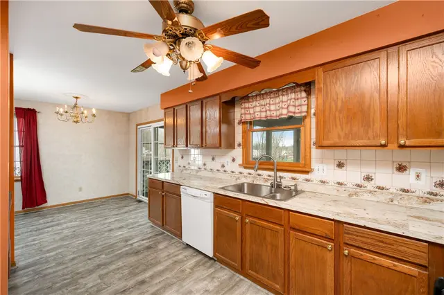 309 Quail Ridge Ct gallery image 10