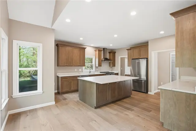 309 Tiffany Court gallery image 14