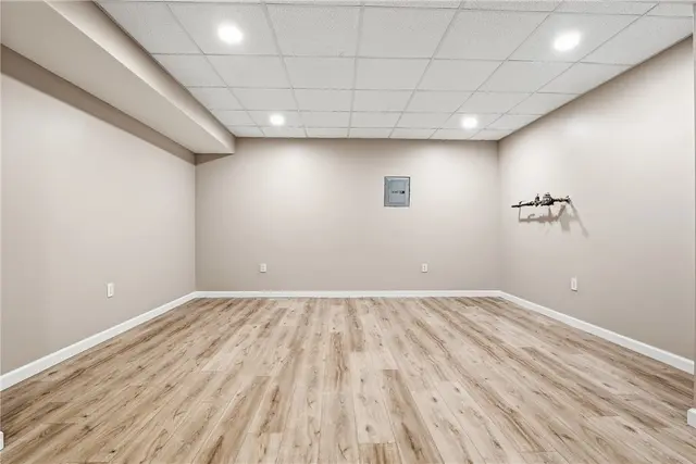 309 Tiffany Court gallery image 28