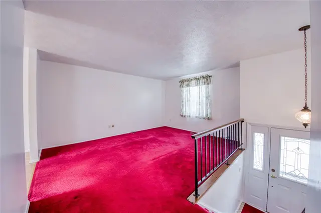 3092 Countryside Dr gallery image 11