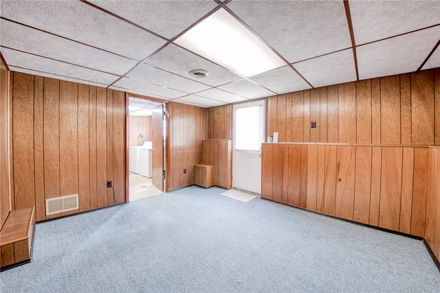 3092 Countryside Dr gallery image 26