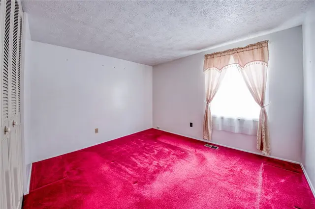3092 Countryside Dr gallery image 28