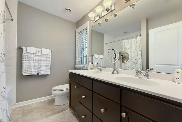 3095 Raintree Drive gallery image 19