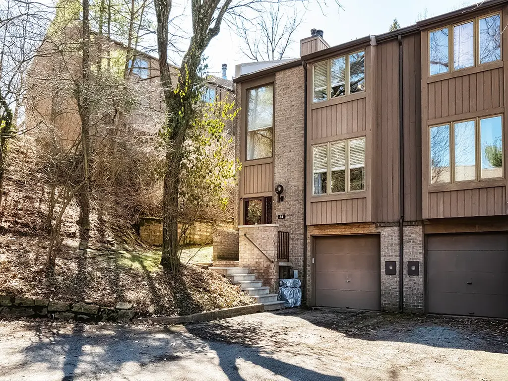 31 Maple Court