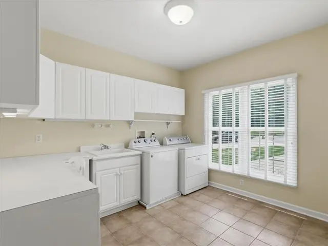 310 Barberry Court gallery image 7