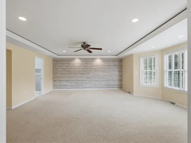310 Barberry Court gallery image 10