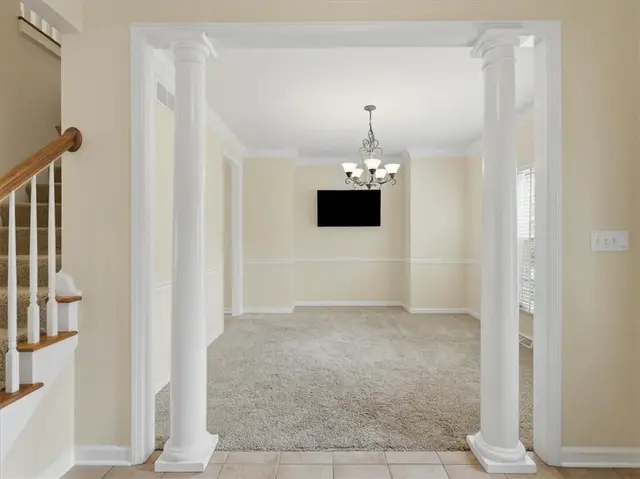 310 Barberry Court gallery image 16