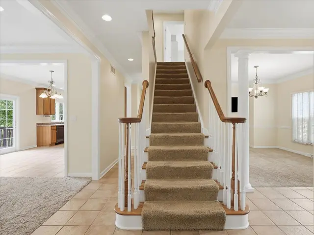 310 Barberry Court gallery image 21