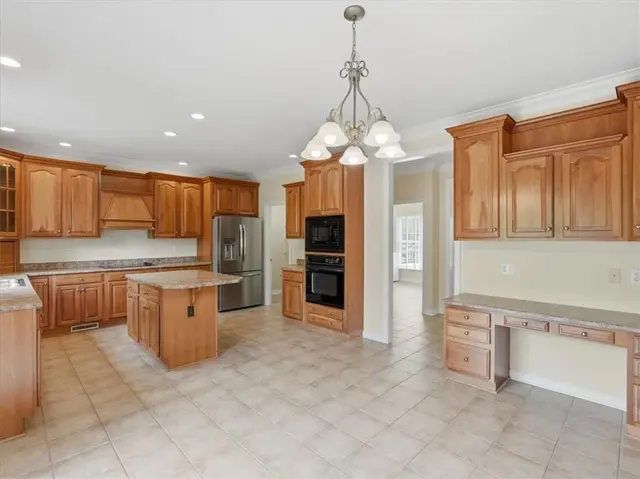 310 Barberry Court gallery image 29