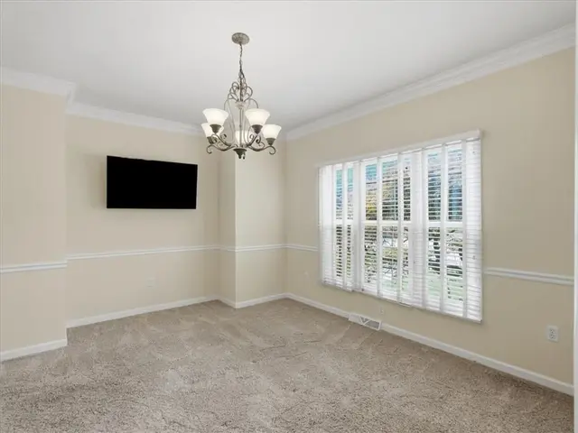 310 Barberry Court gallery image 33