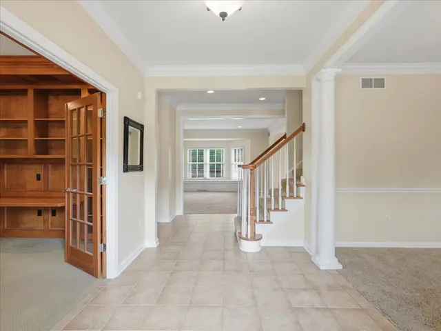 310 Barberry Court gallery image 42